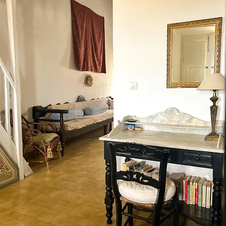 Traditional In Chora With Majestic Views Casa de Férias