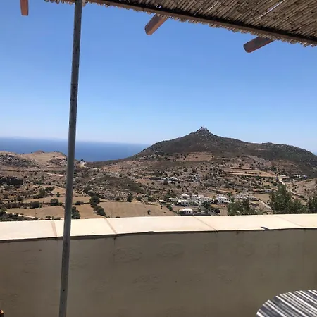 Traditional In Chora With Majestic Views Hébergement de vacances *